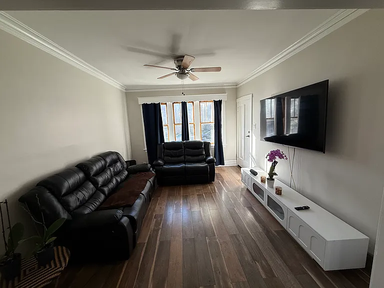 5711 N McVicker Ave #1 — Photo 1