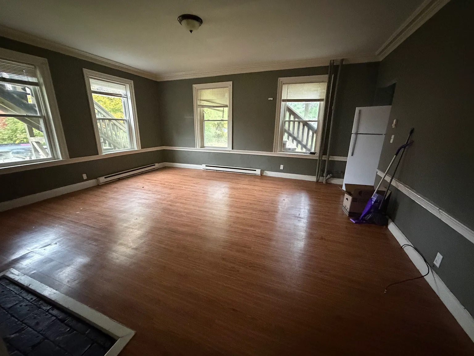91 Main St — Photo 2