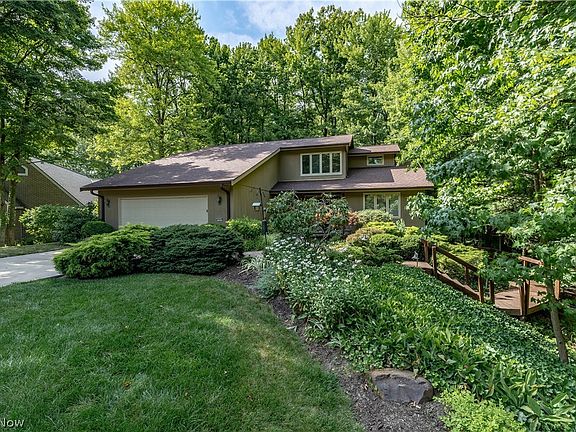 2nd image of 19456 Tawny Brook Ln