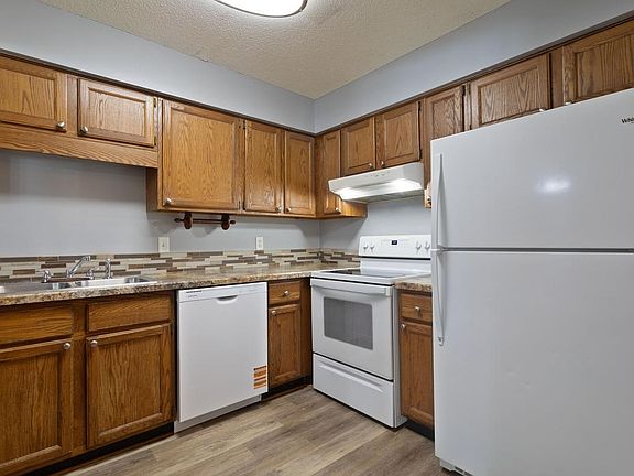 2nd image of 9353 Ranchview Ln N