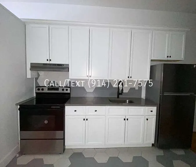 155 Elliott Ave — Photo 1