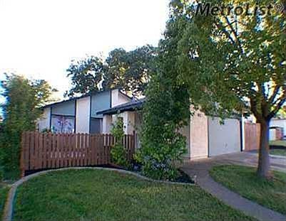1st image of 6933 Lyonia Way