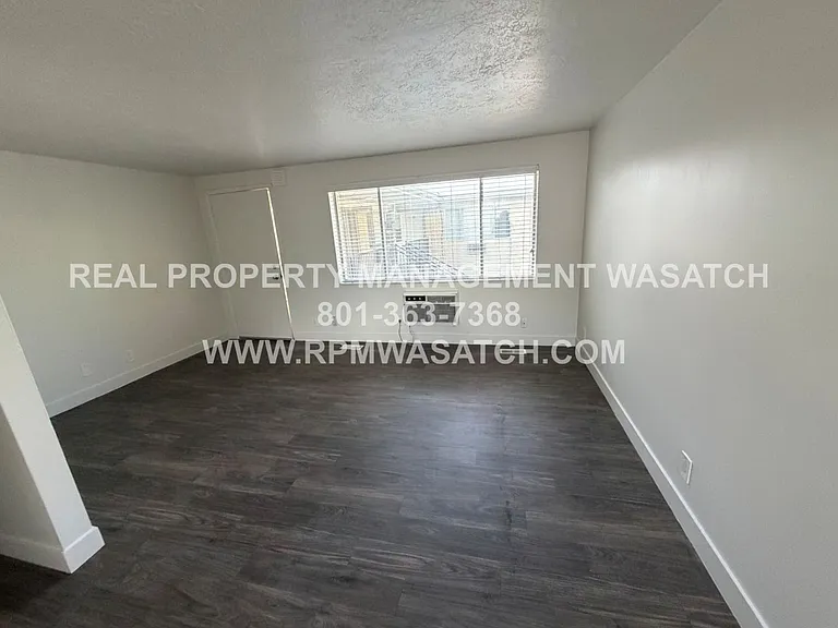 1150 E Garfield Ave — Photo 3