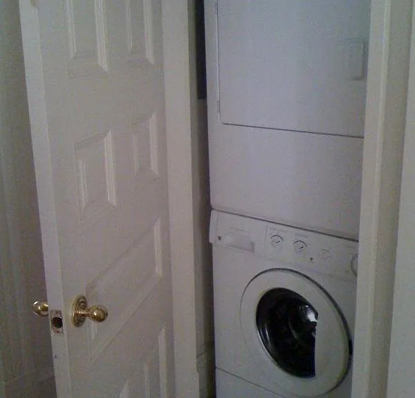 15 Center Pl #2 — Photo 9