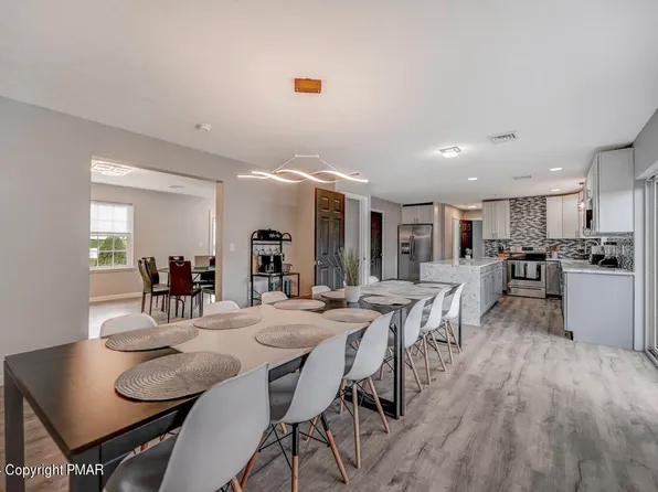 243 Clearview Dr, Long Pond, PA 18334