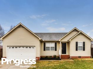1983 Old Castle Dr, Murfreesboro, TN 37127