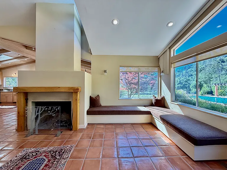 321 Dutch Henry Canyon Rd — Photo 8