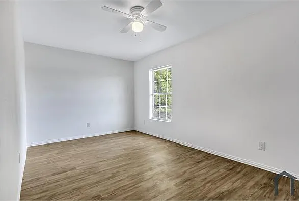 901 Bessie St #205 — Photo 30