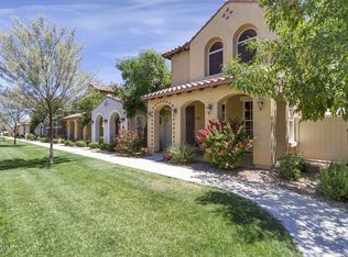 3888 S Posse Trl, Gilbert, AZ 85297