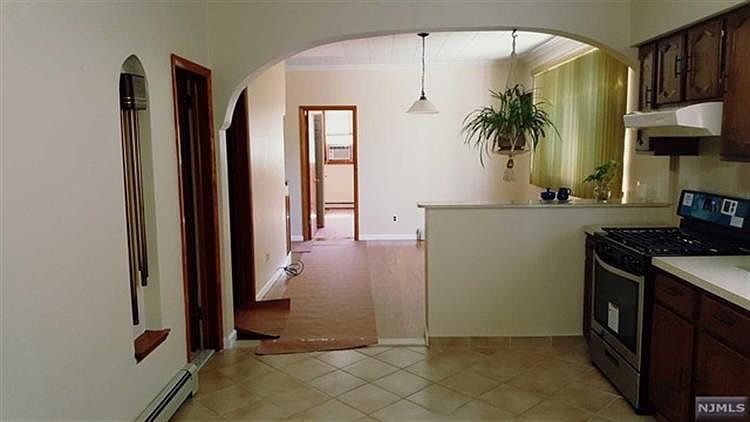 2nd image of 61 Keasler Ave