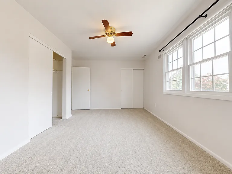 85 Salem Walk — Photo 10