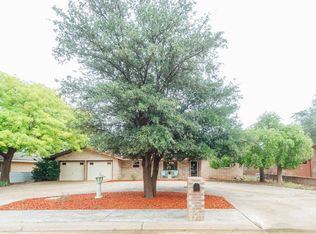 2023 Rice Dr, Levelland, TX 79336