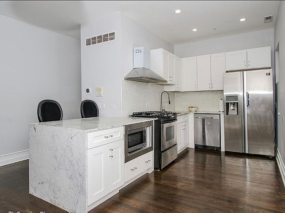 5th image of 4631 S Ellis Ave APT 3F