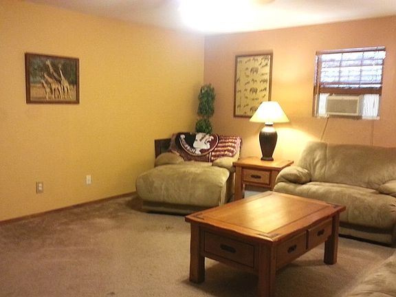 4th image of 1 Saratoga Ct