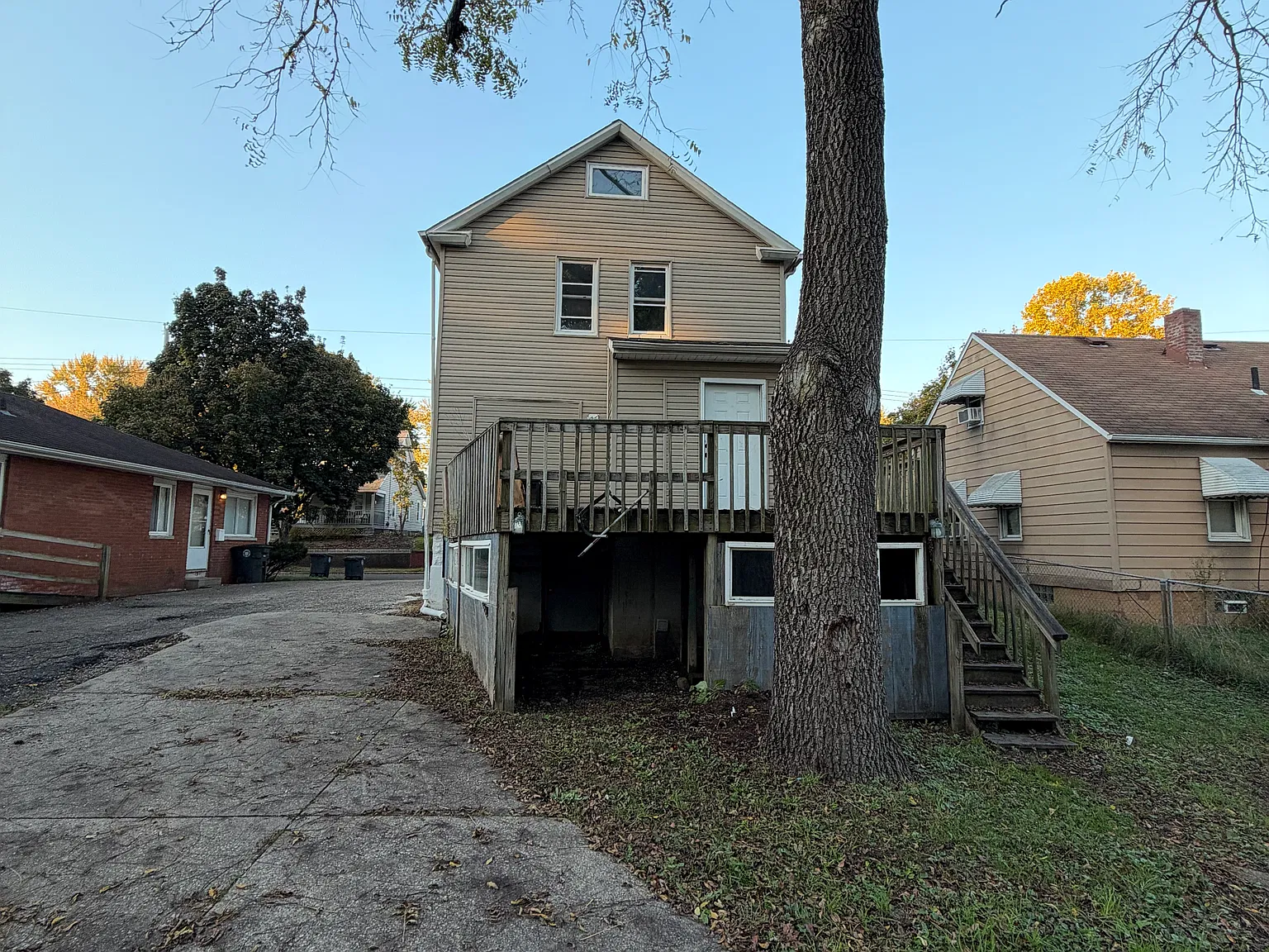 4 bed, 1100 sqft, $1,300 — Photo 3