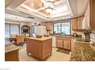 2222 Regal Way, Naples, FL 34110