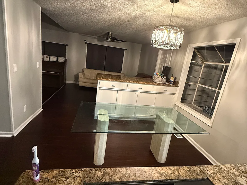 605 Rock Shadow Ct