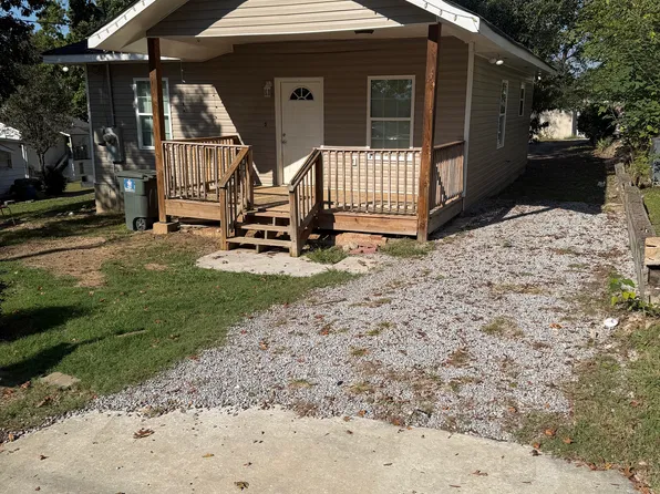 110 Wilson St, Rossville, GA 30741