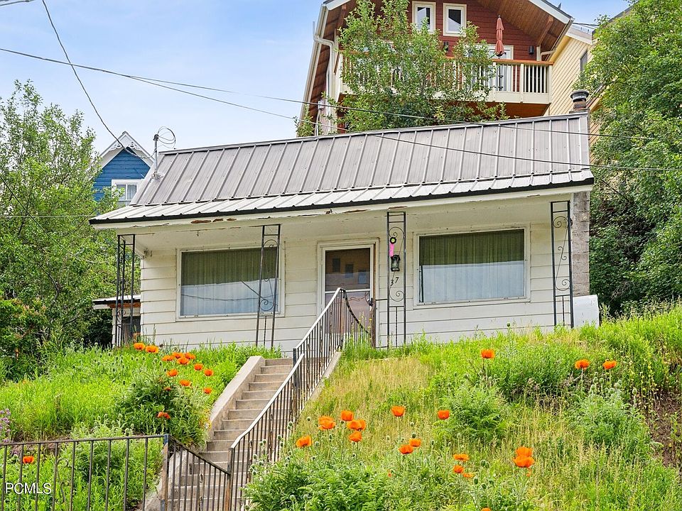 1st image of 37 Hillside Ave