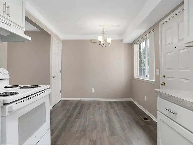 Edgewood Court 1 & 2 — Photo 13