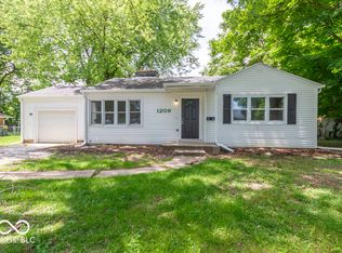 1209 Woodside Dr, Anderson, IN 46011