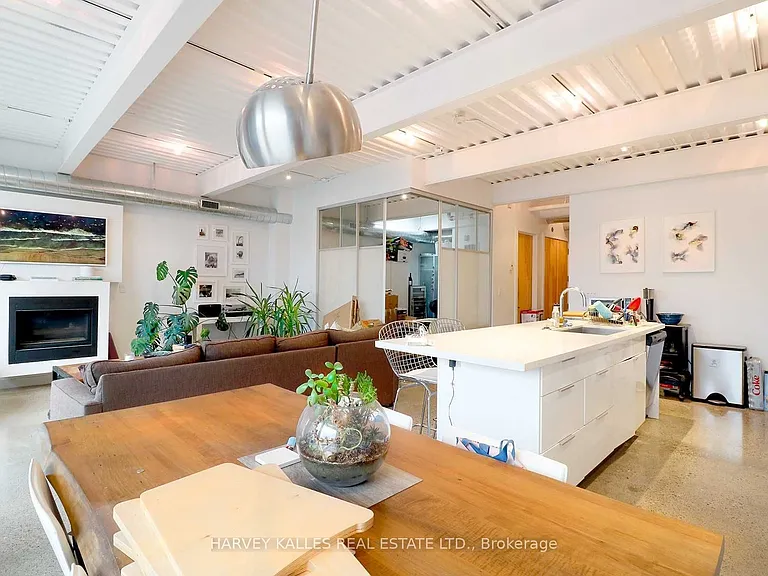 214 Bathurst St #Penthouse 3A — Photo 6
