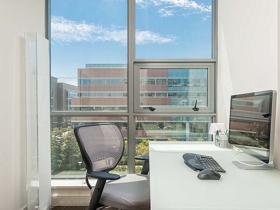 2nd image of 420 Mission Bay Blvd N Unit 504