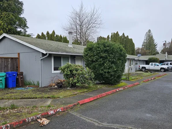 18635 SE Division St, Gresham, OR 97030