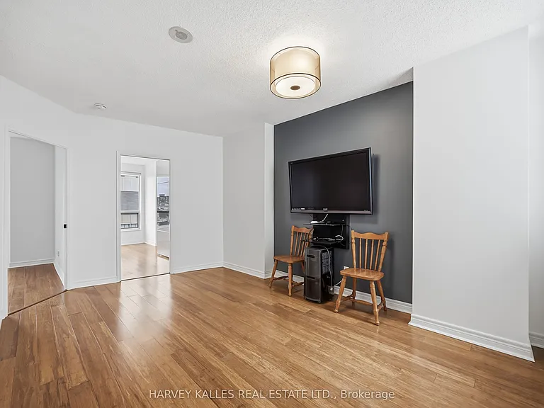 55 Bloor St E #1907 — Photo 5
