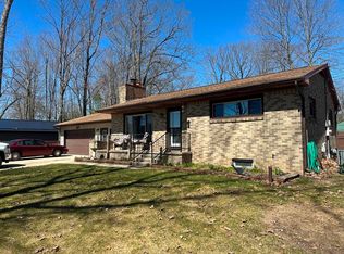 1749 Lake Dr, Harrison, MI