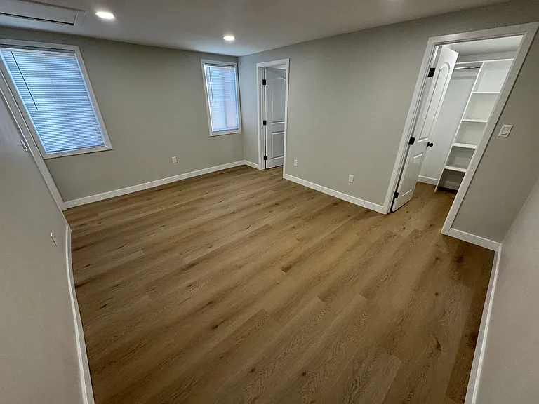 8932 Grand Ave — Photo 39