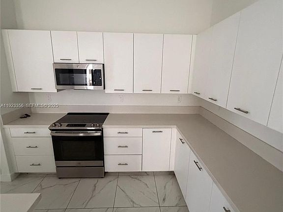 2nd image of 4321 SW 173rd Ave