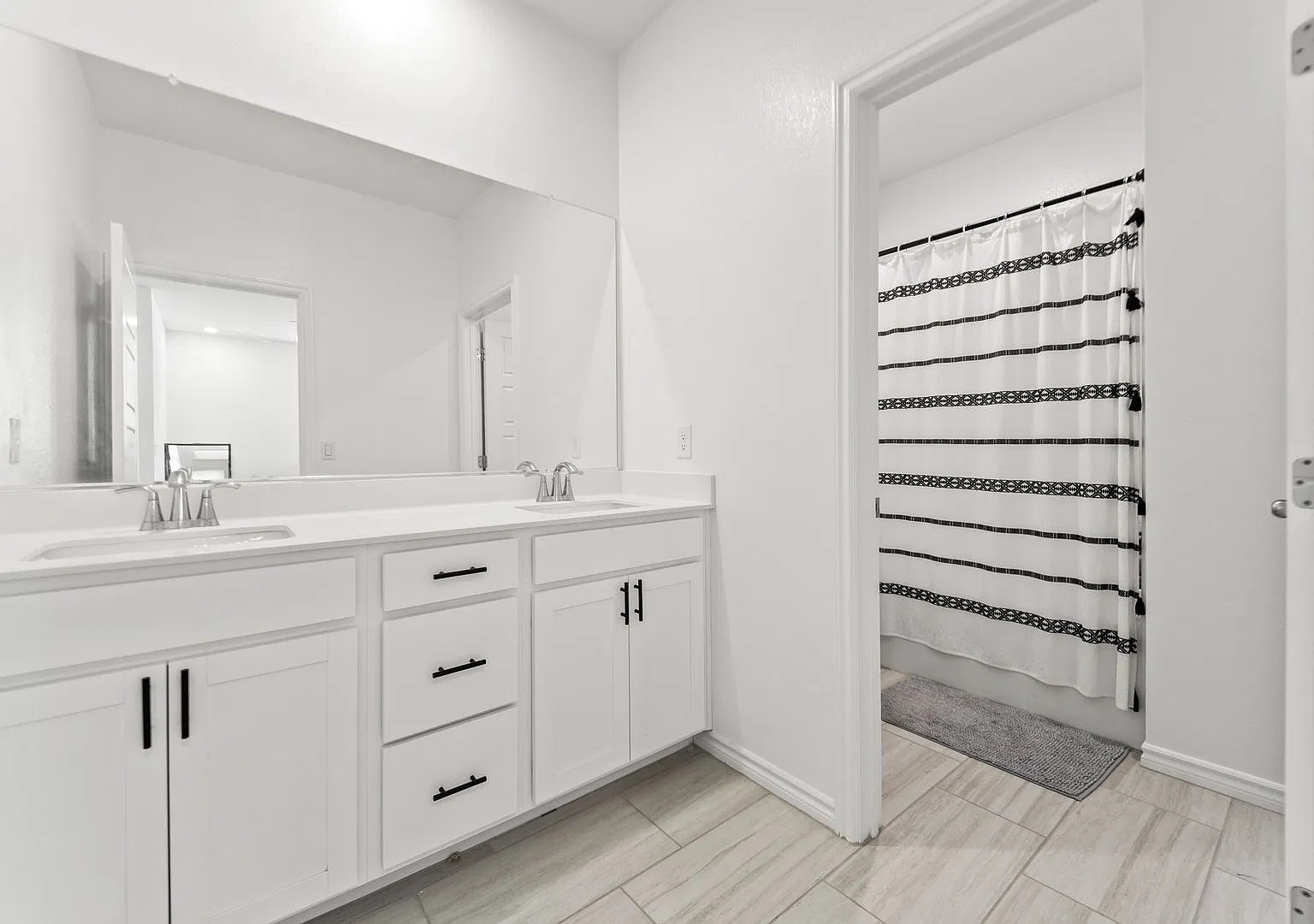Like-New 2023 Lennar Home | 4 Bed, 3 Bath w/ Downstairs Suite | Landmark at Black Mountain Ranch — Photo 3
