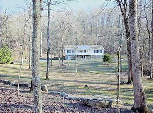 1120 Autumn Breeze Rd, Newport, TN 37821