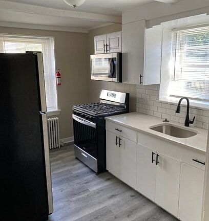 5th image of 77 Nyack Ave #1