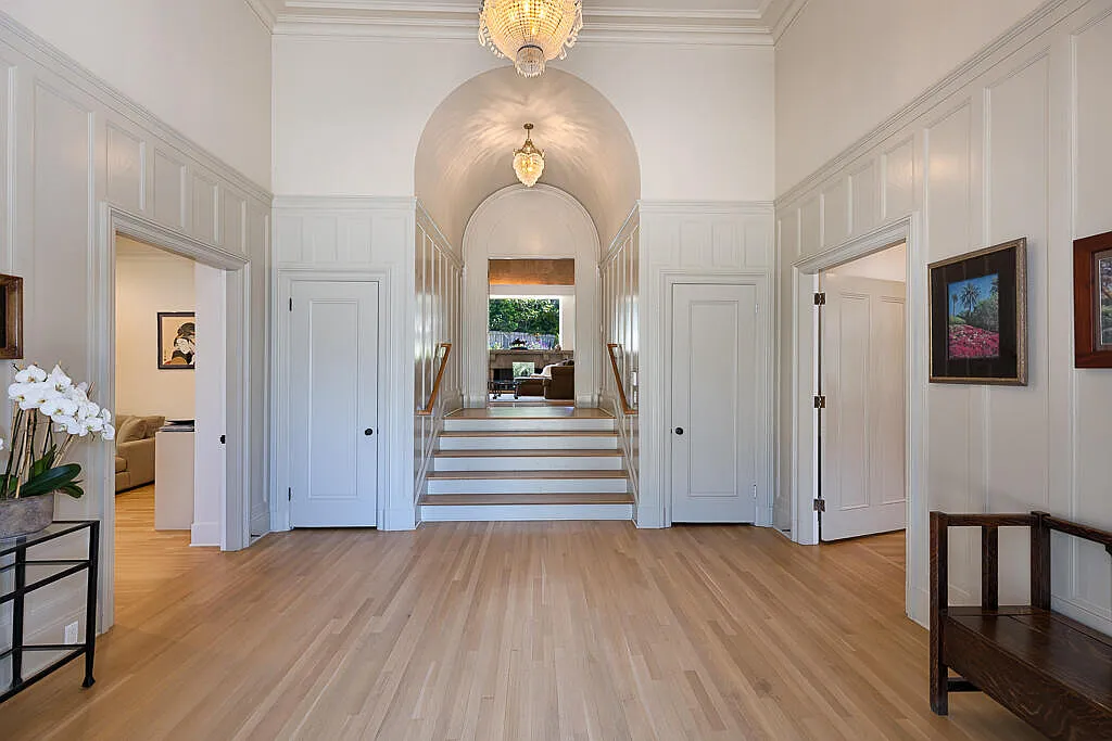 5 bed, 6.0 bath, 4652 sqft, $39,000 — Photo 4