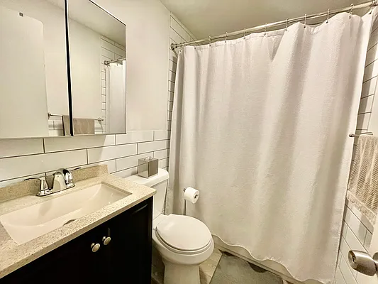 Rented by MySpaceNYC | media 15