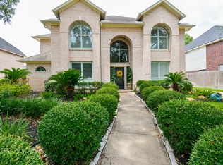9303 Angelas Meadow Ln, Houston, TX 77095
