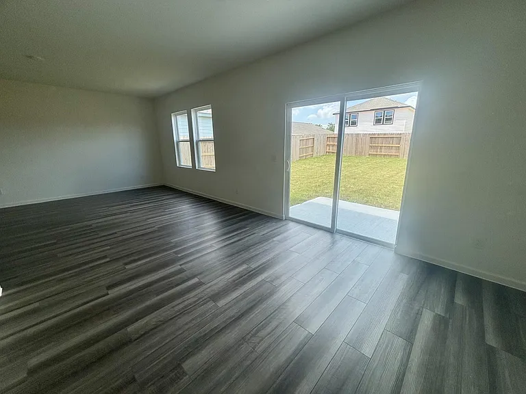 9445 Beryl Ln — Photo 7