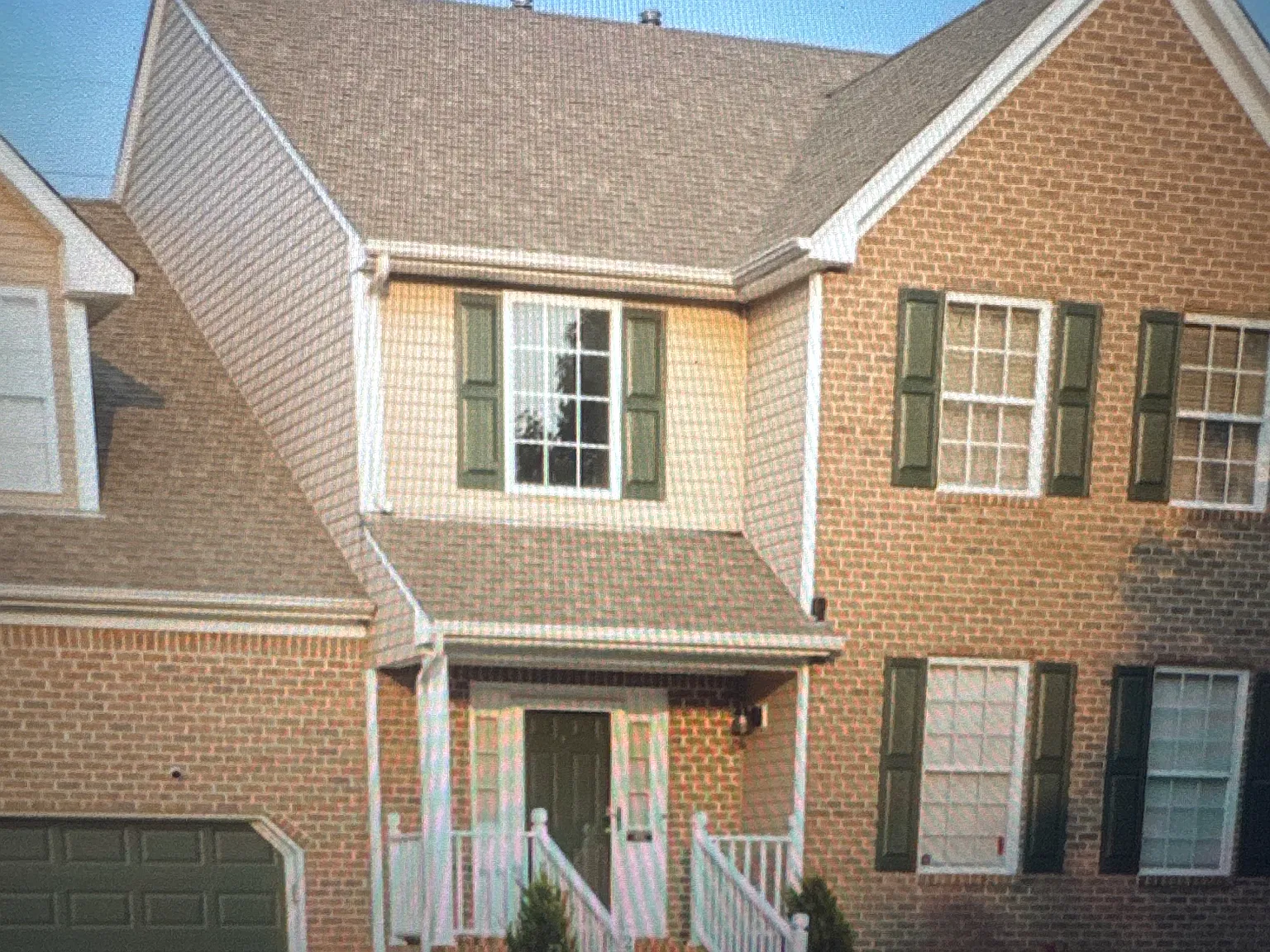 4 bed, 3400 sqft, $3,900 — Photo 1