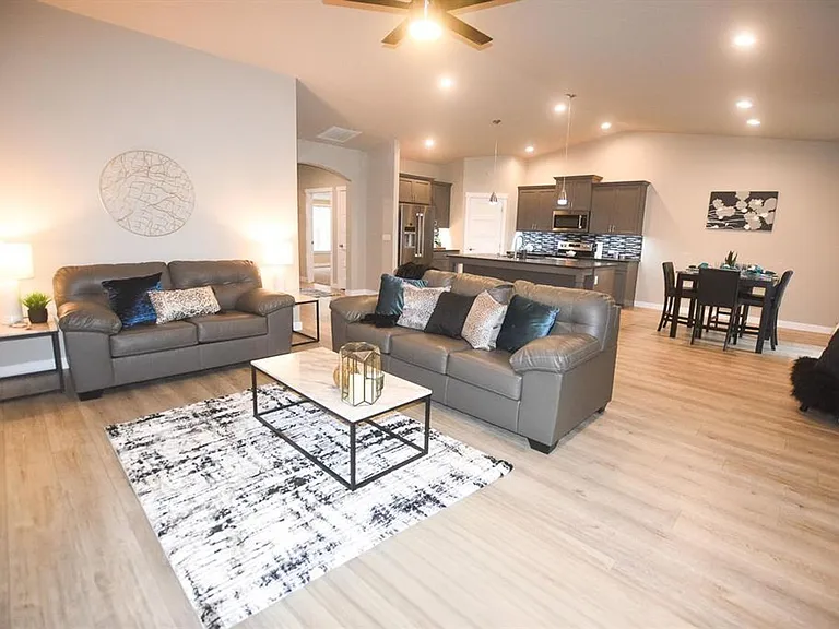 2730 Friesian Ct — Photo 9