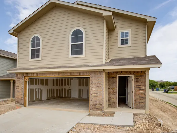 2207 Dry Moss Pass, San Antonio, TX 78224