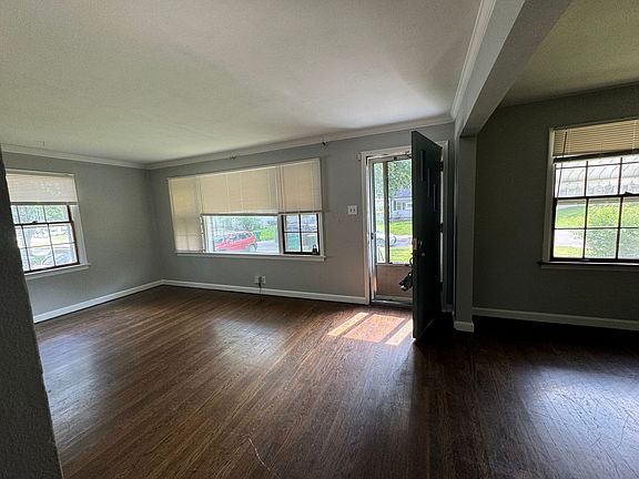 4th image of 10535 Byfield Dr