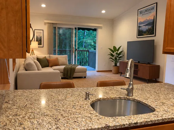 3358 Southbend Pl #202, Bellingham, WA 98226