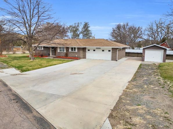 105 S Shore Dr, Brady, NE 69123