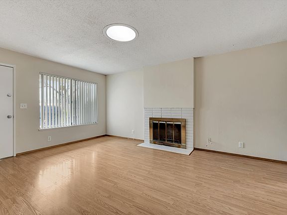 2nd image of 891 Henderson Ave