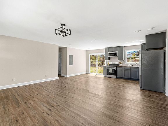 5th image of 1132 Wrights Mill Rd