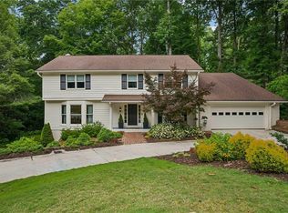 4860 Longchamps Dr NE, Sandy Springs, GA 30319