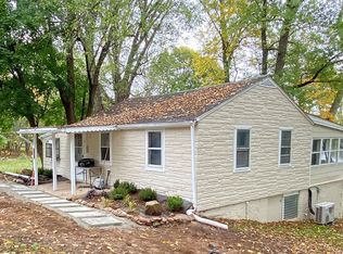 991 Riverbank Ln, Wrightsville, PA 17368