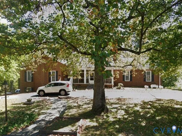 1503 Wiggins Rd, Emporia, VA 23847